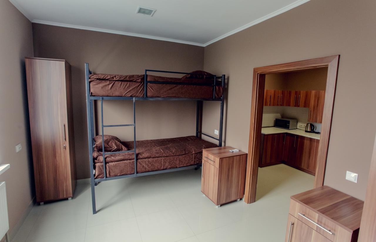 Hostel Bvt Брест Екстериор снимка