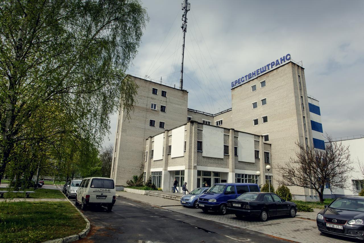 Hostel Bvt Брест Екстериор снимка